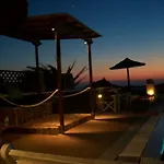 Skala Sunset And 2* イオス島 チョーラ