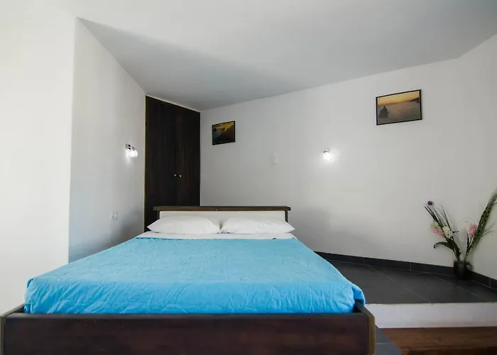 Skala Sunset And ホテル 2*