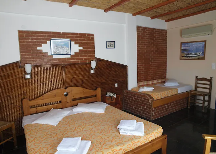 Skala Sunset And イオス島 チョーラ