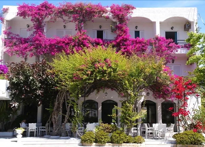 Skala Sunset And ホテル イオス島 チョーラ