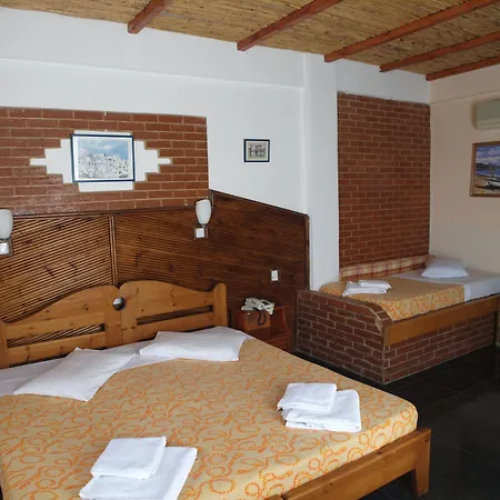 Skala Sunset And Chora (Ios)