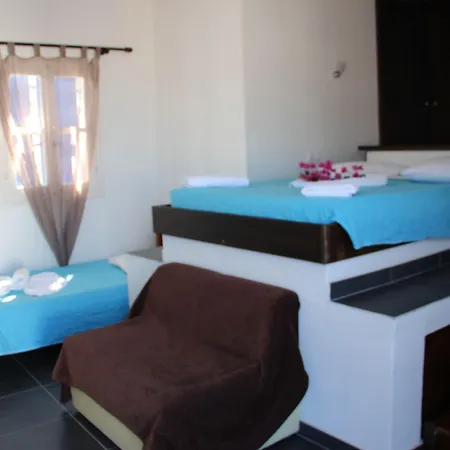 Skala Sunset And 2* Chora (Ios)