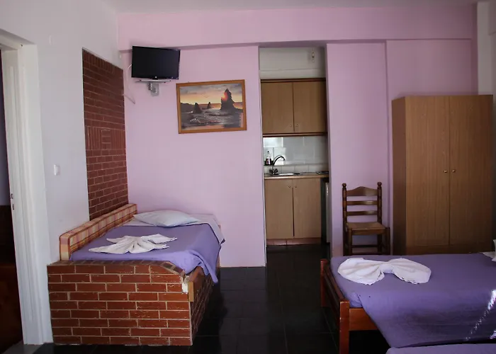 Skala Sunset And מלון 2*